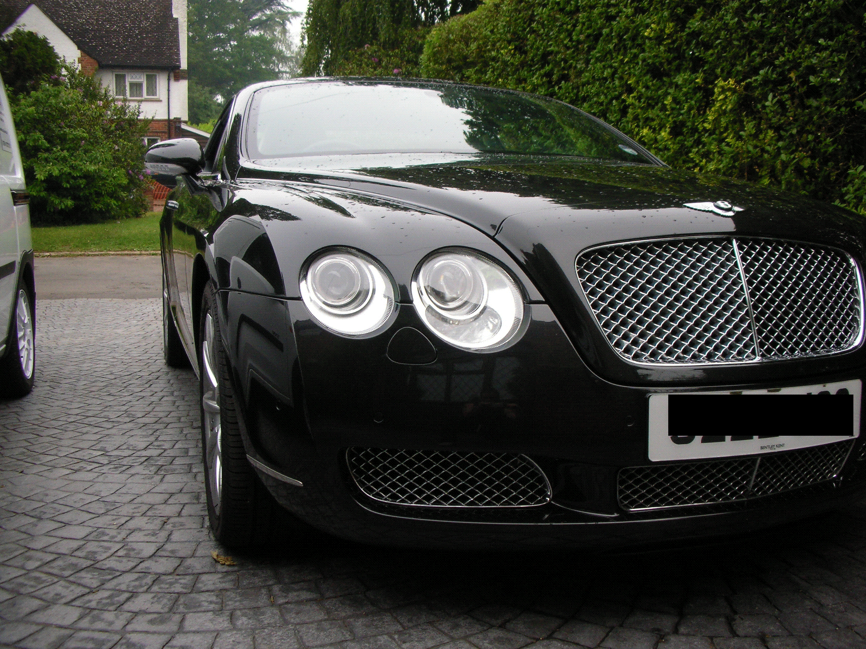 <Bentley GT>